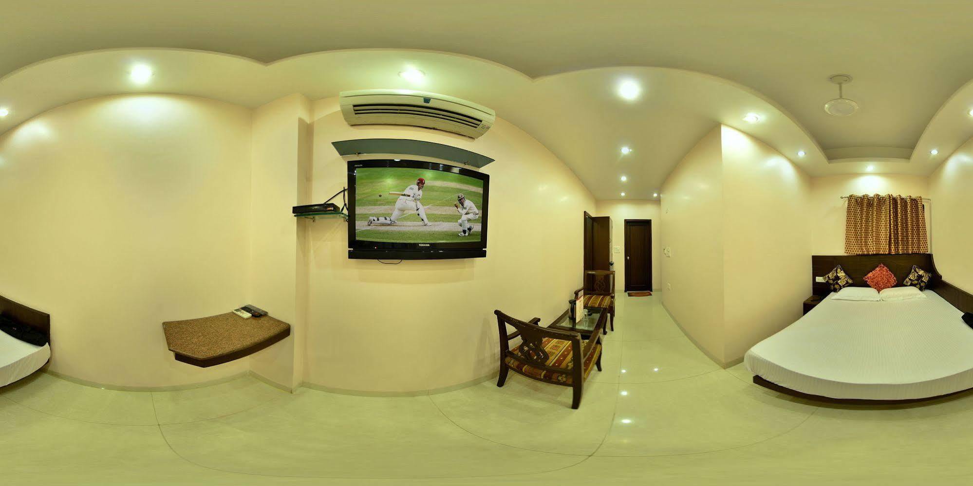 Amax Inn New Delhi Exterior photo